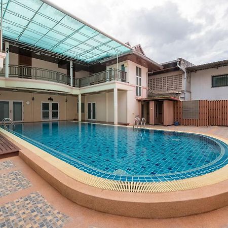 Oyo 257 Sea Paradise Hotel Sattahip Exteriör bild