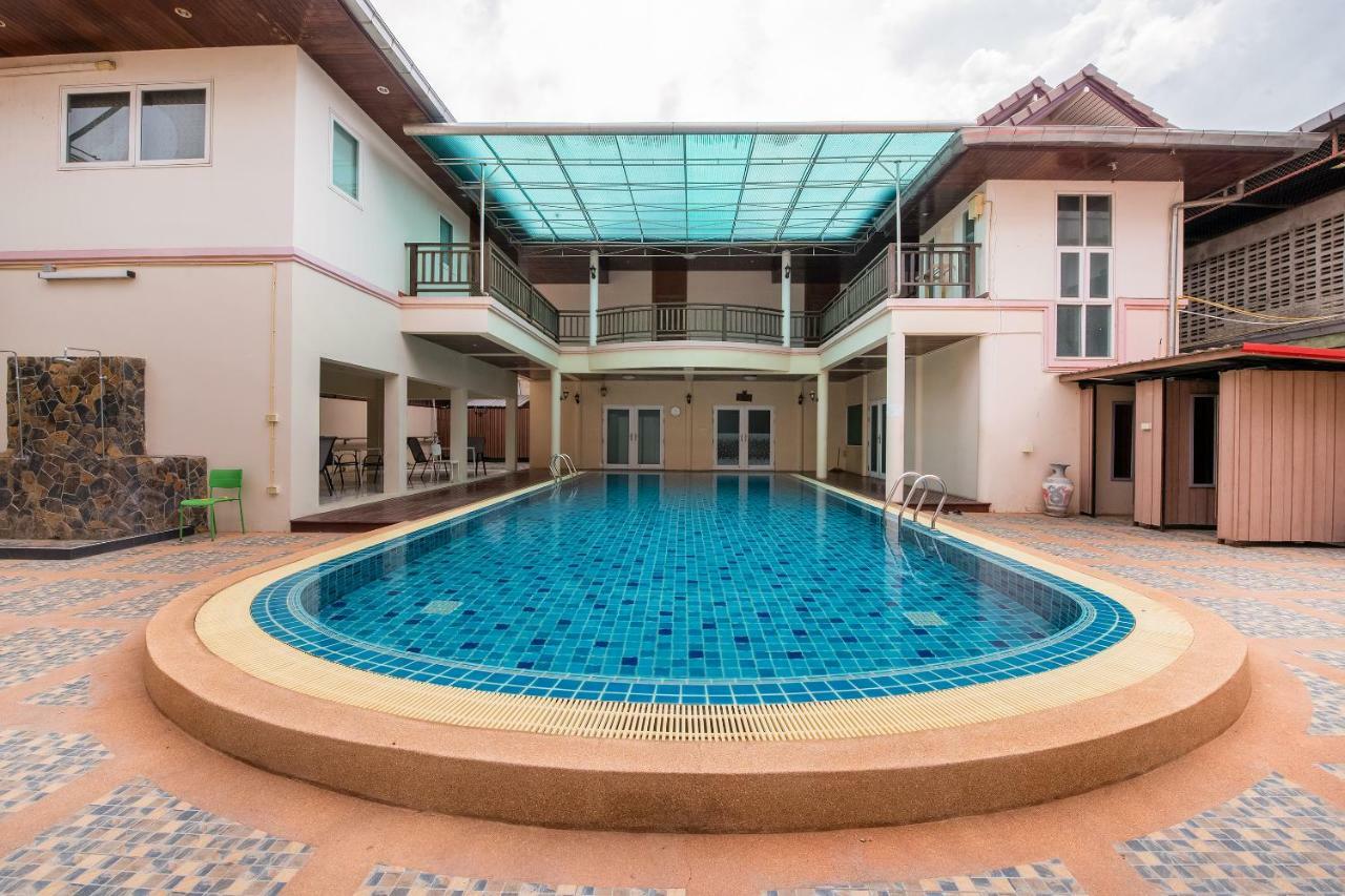 Oyo 257 Sea Paradise Hotel Sattahip Exteriör bild